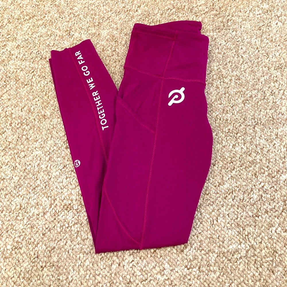Like New Lululemon Fast and Free PELOTON running leggings size 2. Length is 25!